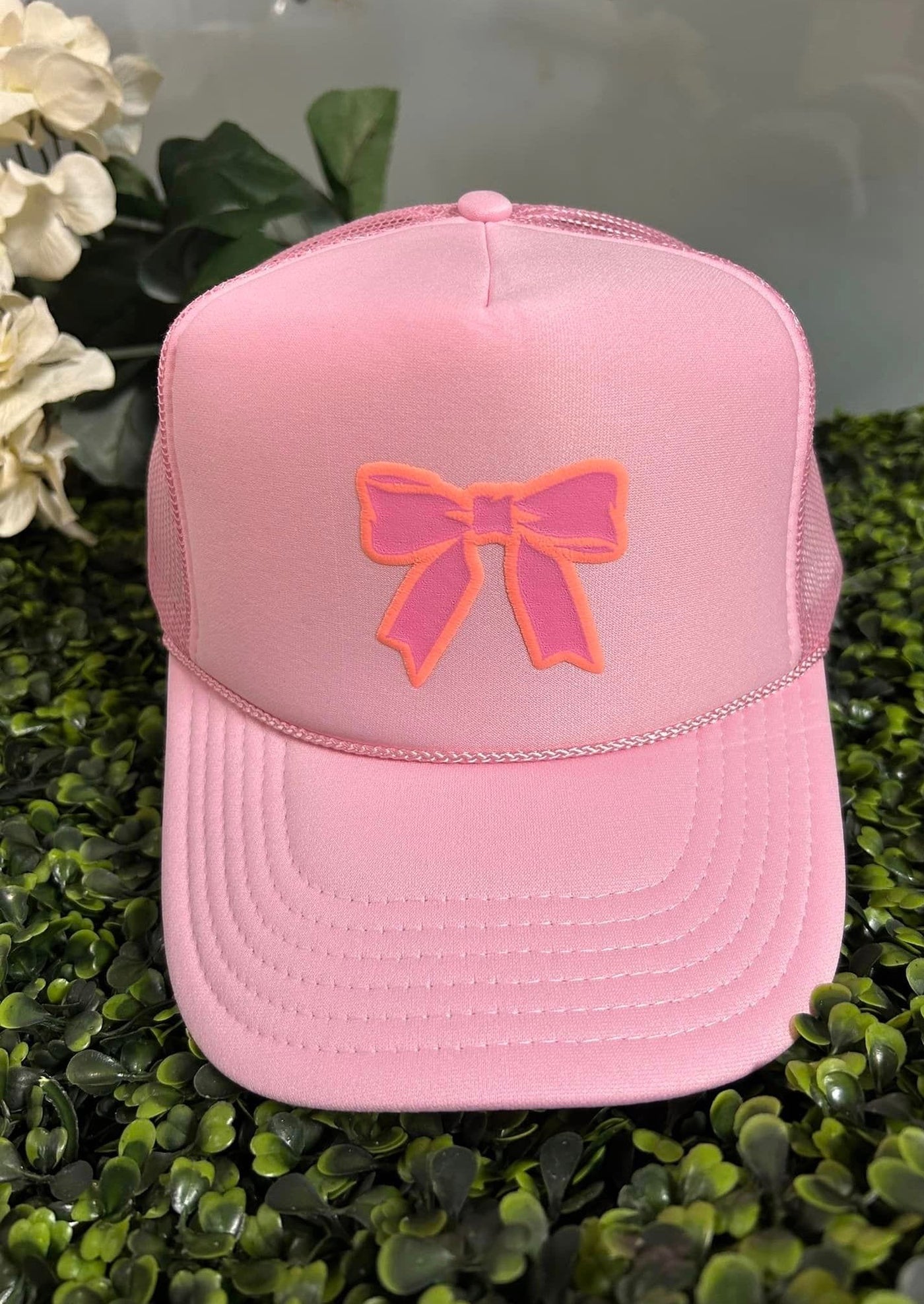 Puff Print Bow Trucker Hat in Pink