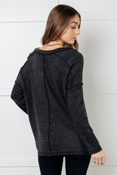 Brielle Freezing Brushed Hacci Top in Black