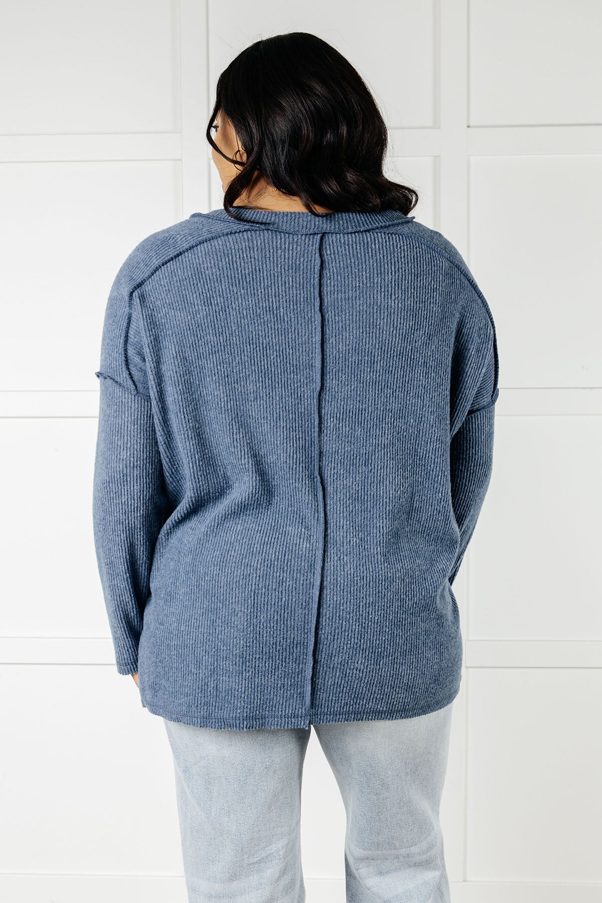 Brielle Freezing Brushed Hacci Top in Dusty Blue