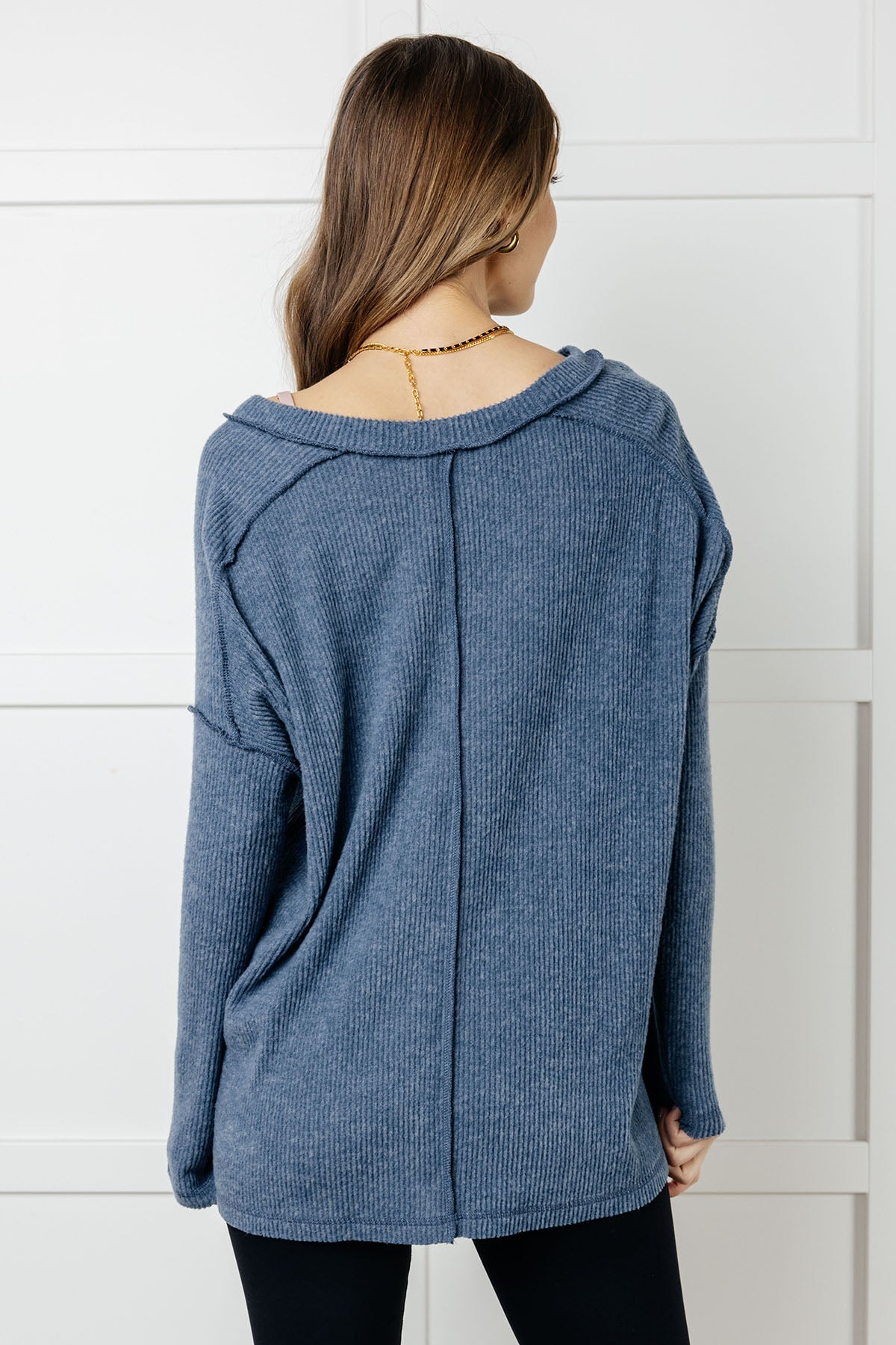 Brielle Freezing Brushed Hacci Top in Dusty Blue