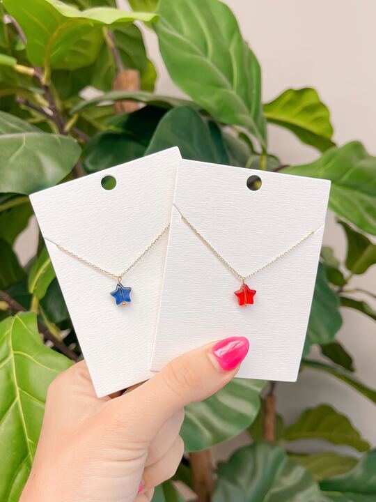 Star Pendant Necklaces in Two Colors